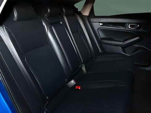 Used 2023 Honda Civic Touring image 14