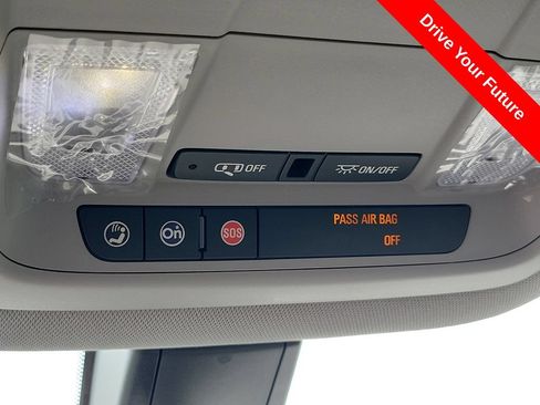 Used 2017 GMC Acadia SLE FWD image 17