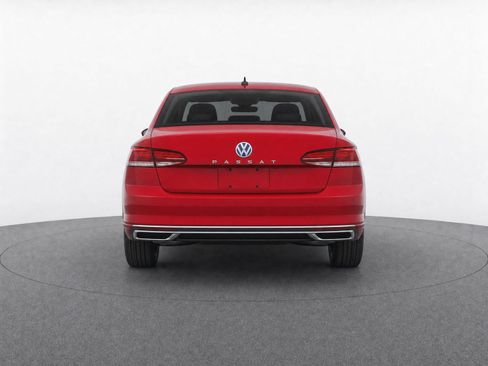 Used 2021 Volkswagen Passat 2.0T S FWD image 4