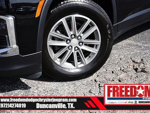 Used 2023 Chevrolet Traverse LT w/ LPO, Floor Liner Package AWD/4WD image 9