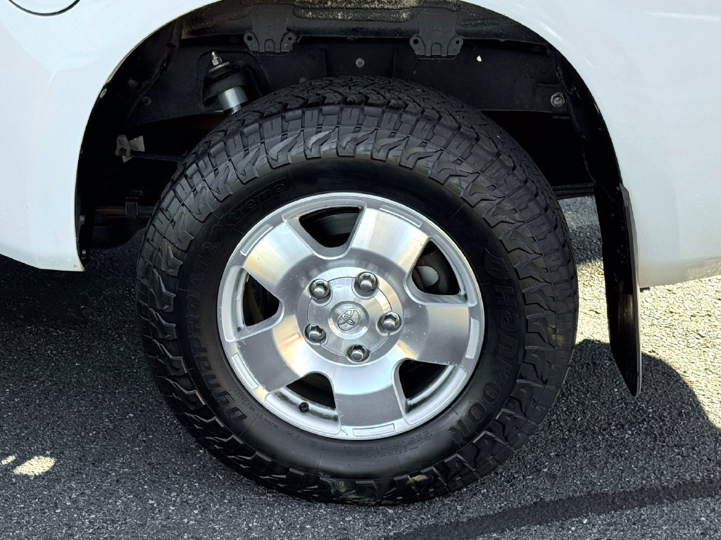 Used 2012 Toyota Tundra 4x4 CrewMax w/ TRD Off-Road Pkg image 16