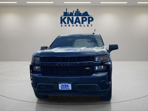 Used 2022 Chevrolet Silverado 1500 Custom RWD image 2