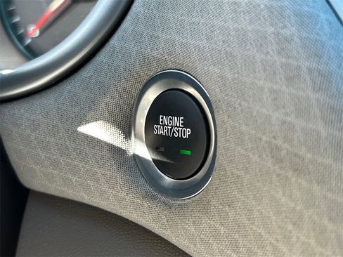 Used 2025 Chevrolet Malibu LT image 18