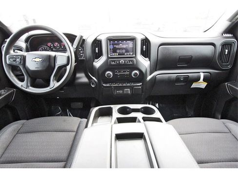 Used 2024 Chevrolet Silverado 1500 Custom image 8