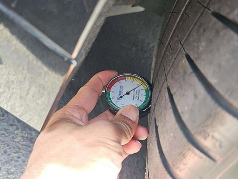 Used 2023 BMW M4 xDrive Competition w/ Executive Package image 20