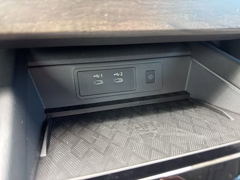 New 2025 Nissan Murano SV image 6