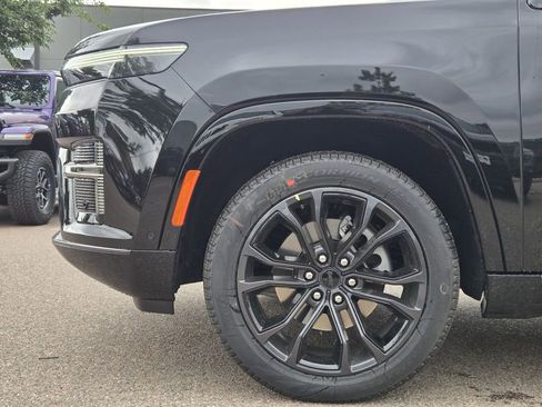 New 2026 Jeep Grand Wagoneer Summit AWD/4WD image 5