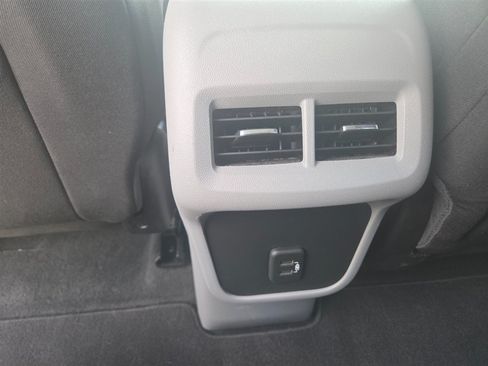 Used 2021 GMC Terrain SLE FWD image 18
