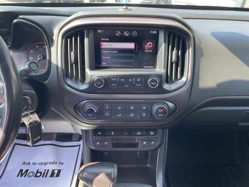 Used 2015 GMC Canyon SLE w/ All-Terrain Adventure Package image 18