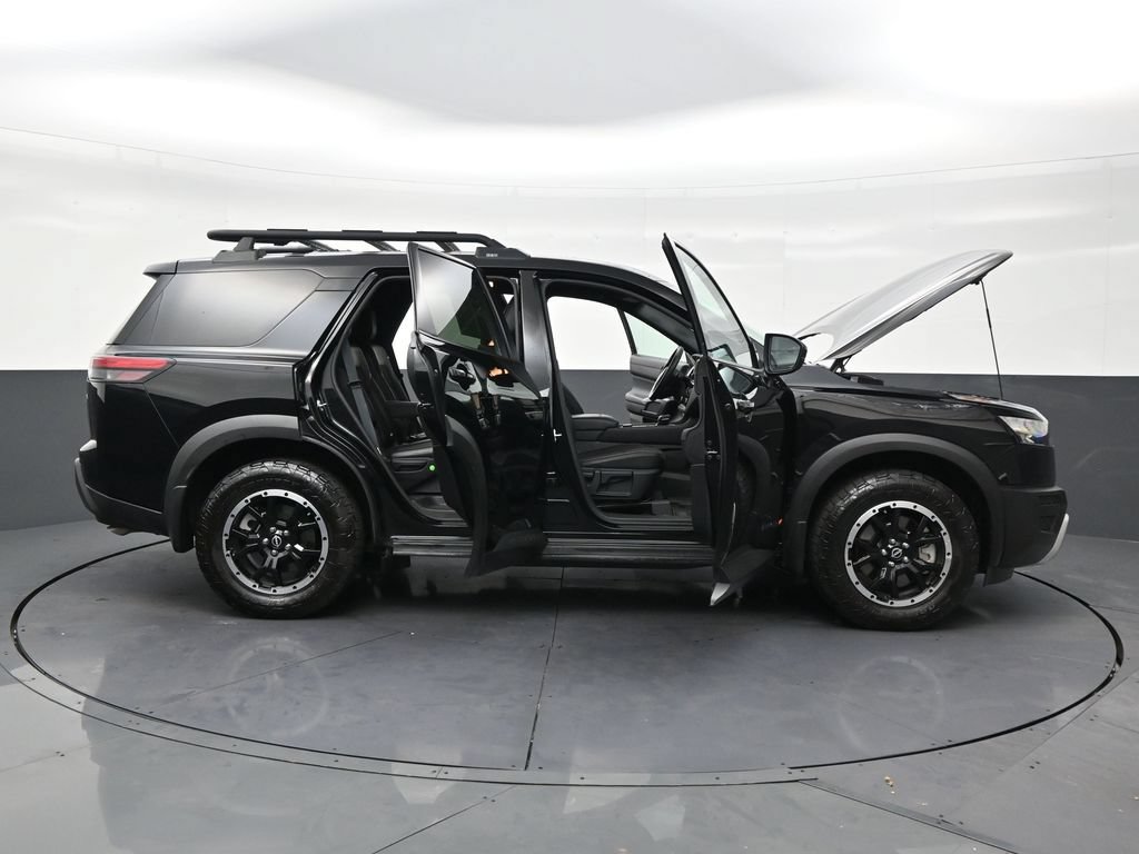 Used 2025 Nissan Pathfinder Rock Creek AWD/4WD image 30