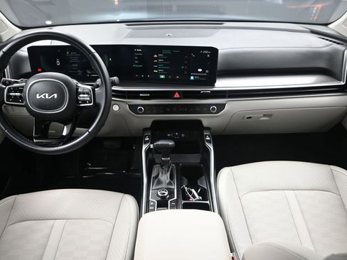 New 2025 Kia Sorento EX image 31