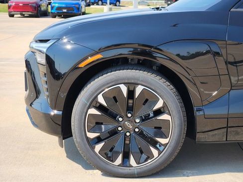 New 2026 Chevrolet Blazer EV RS w/ Super Cruise Package AWD/4WD image 8