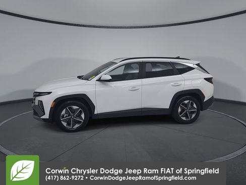 Used 2025 Hyundai Tucson SEL FWD image 8