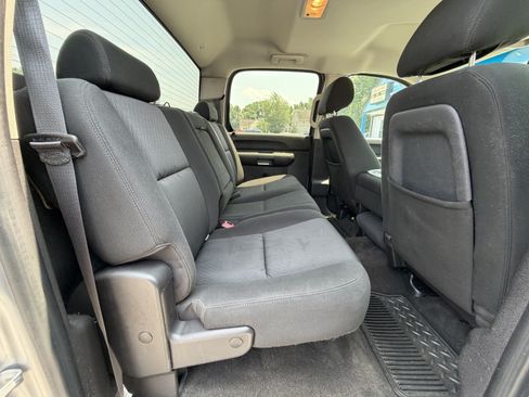 Used 2010 Chevrolet Silverado 1500 LS RWD image 14