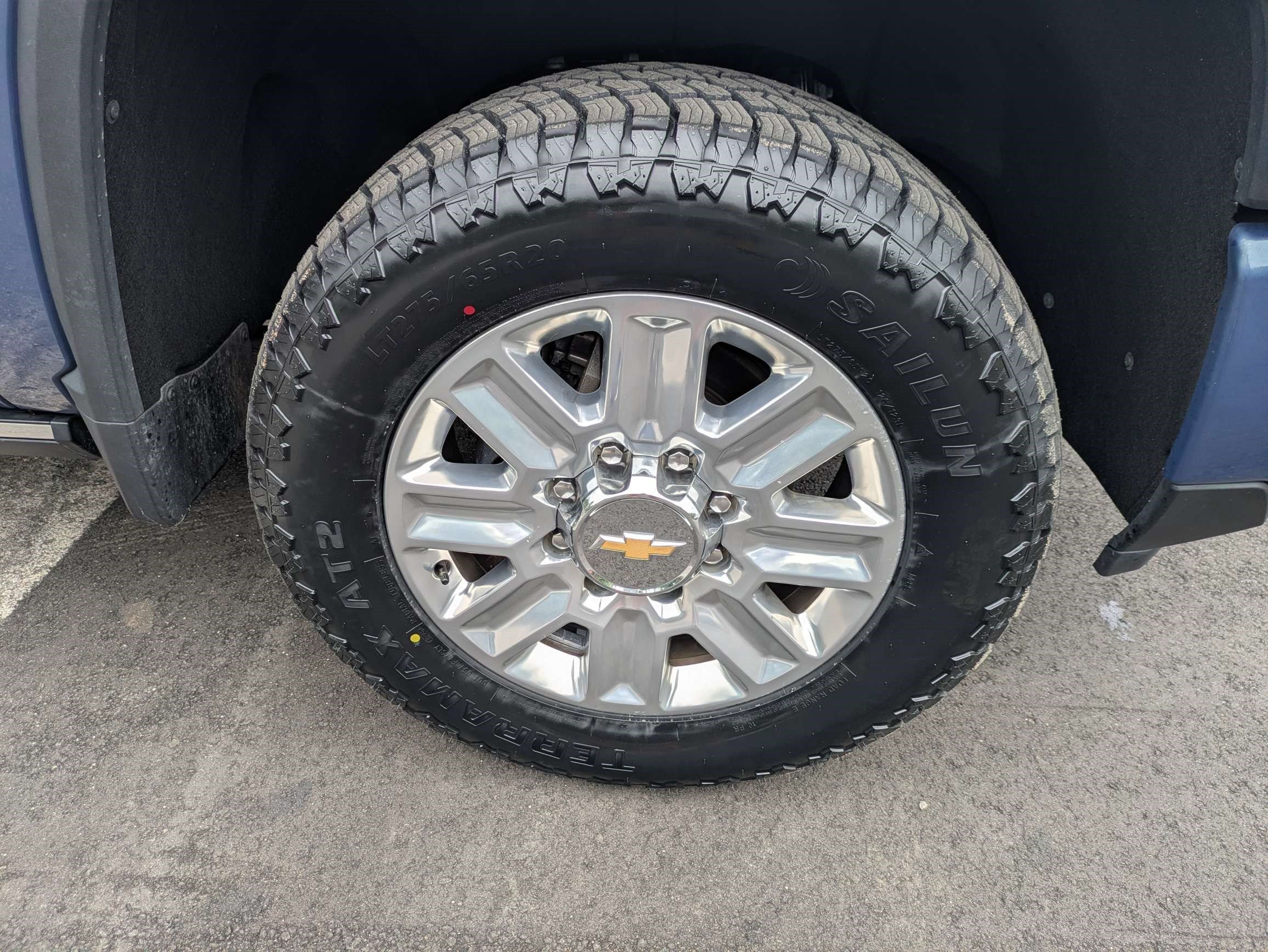 Used 2024 Chevrolet Silverado 2500 High Country w/ High Country Premium Package AWD/4WD image 10