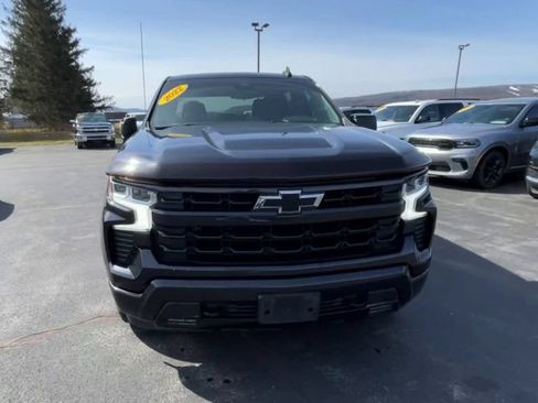 Used 2022 Chevrolet Silverado 1500 RST AWD/4WD image 3