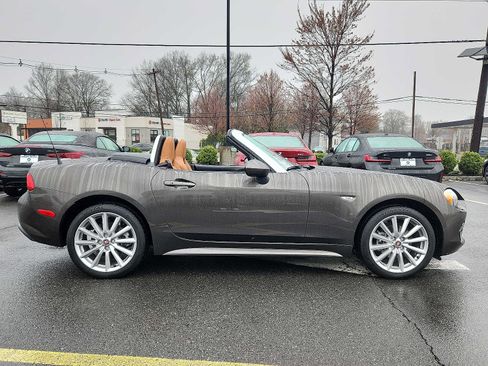 Used 2019 FIAT 124 Spider Lusso w/ Convenience Group image 7