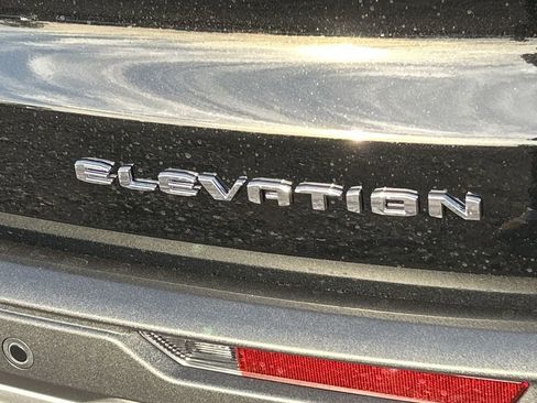 New 2026 GMC Acadia Elevation image 32