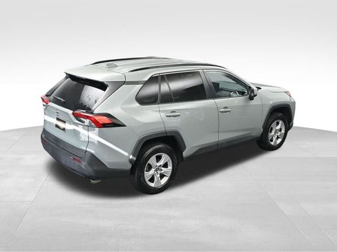 Used 2020 Toyota RAV4 XLE FWD image 34