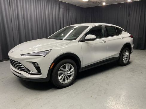 New 2025 Buick Envista Preferred image 3