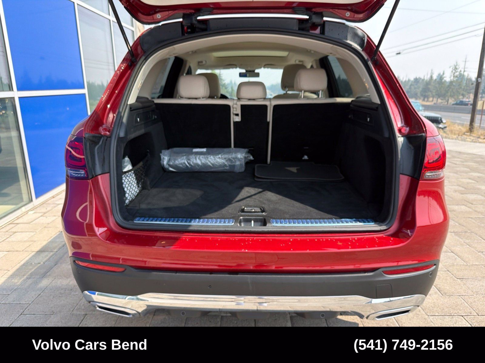 Used 2021 Mercedes-Benz GLC 300 4MATIC image 9