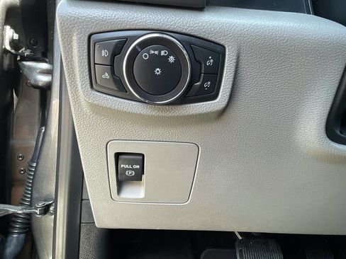 Used 2019 Ford F150 XLT image 14