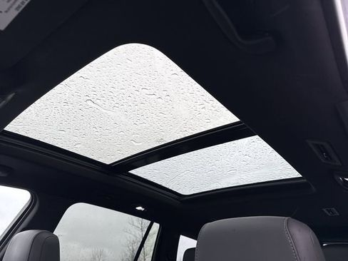 Used 2024 Cadillac XT6 Sport image 23