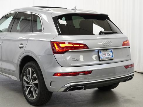 Used 2023 Audi Q5 2.0T Premium w/ Convenience Package AWD/4WD image 39
