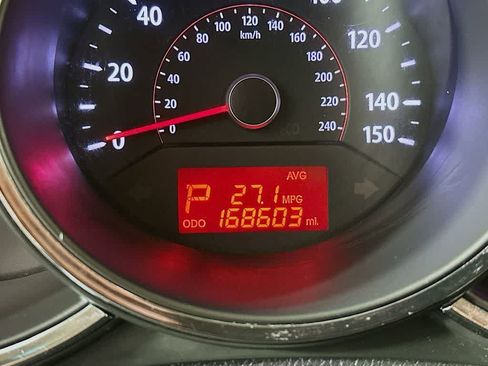Used 2013 Kia Sorento LX w/ Convenience Pkg FWD image 19