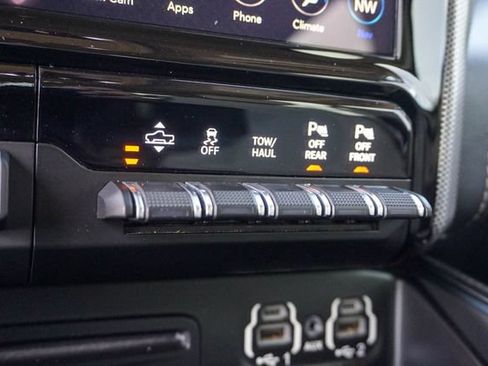 Used 2019 RAM 1500 Limited AWD/4WD image 27