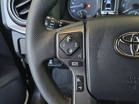 Used 2023 Toyota Tacoma TRD Off-Road w/ Technology Package AWD/4WD image 19