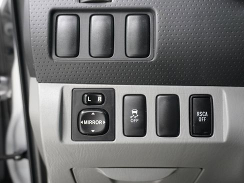 Used 2014 Toyota Tacoma 4x4 Double Cab image 17