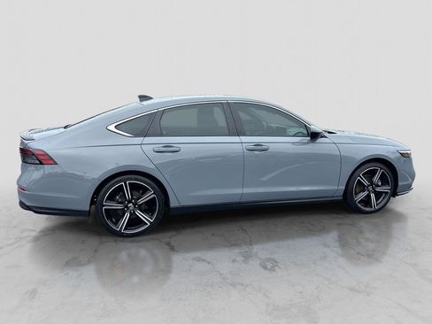 Used 2023 Honda Accord Sport image 6