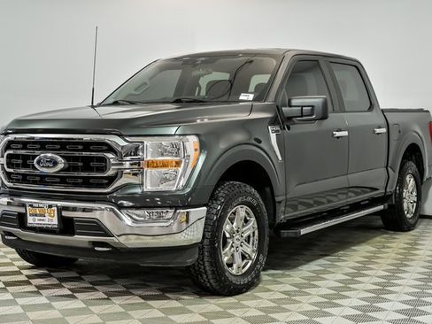 Used 2021 Ford F150 XLT w/ XTR Package image 4