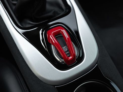 Used 2025 Lotus Emira RWD image 32