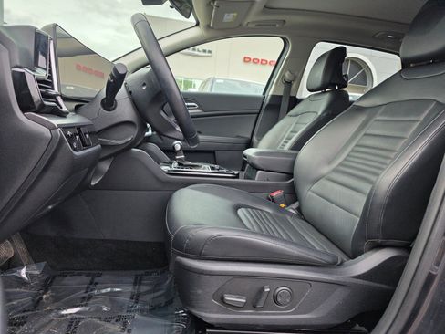 Used 2024 Kia Sportage SX image 13