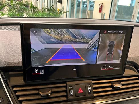 Certified 2025 Audi Q5 2.0T Premium Plus w/ Premium Plus Package image 28