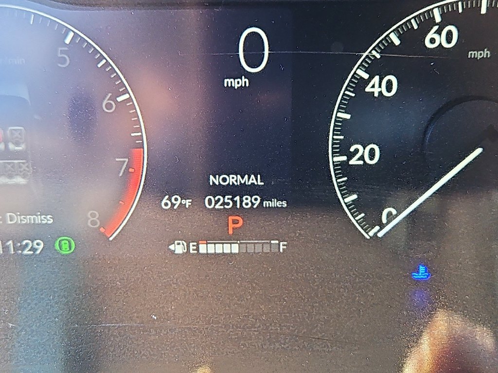 Used 2025 Honda HR-V LX image 13