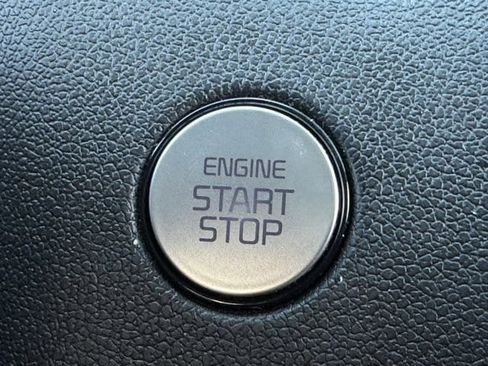 Used 2023 Kia Sorento SX image 24