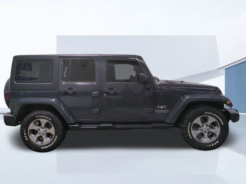 Used 2017 Jeep Wrangler Unlimited Sahara w/ Connectivity Group image 2