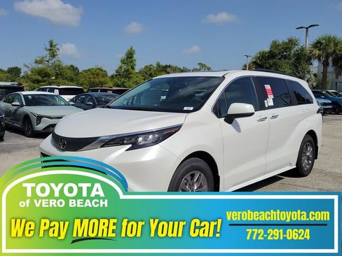 New 2026 Toyota Sienna XLE FWD image 1