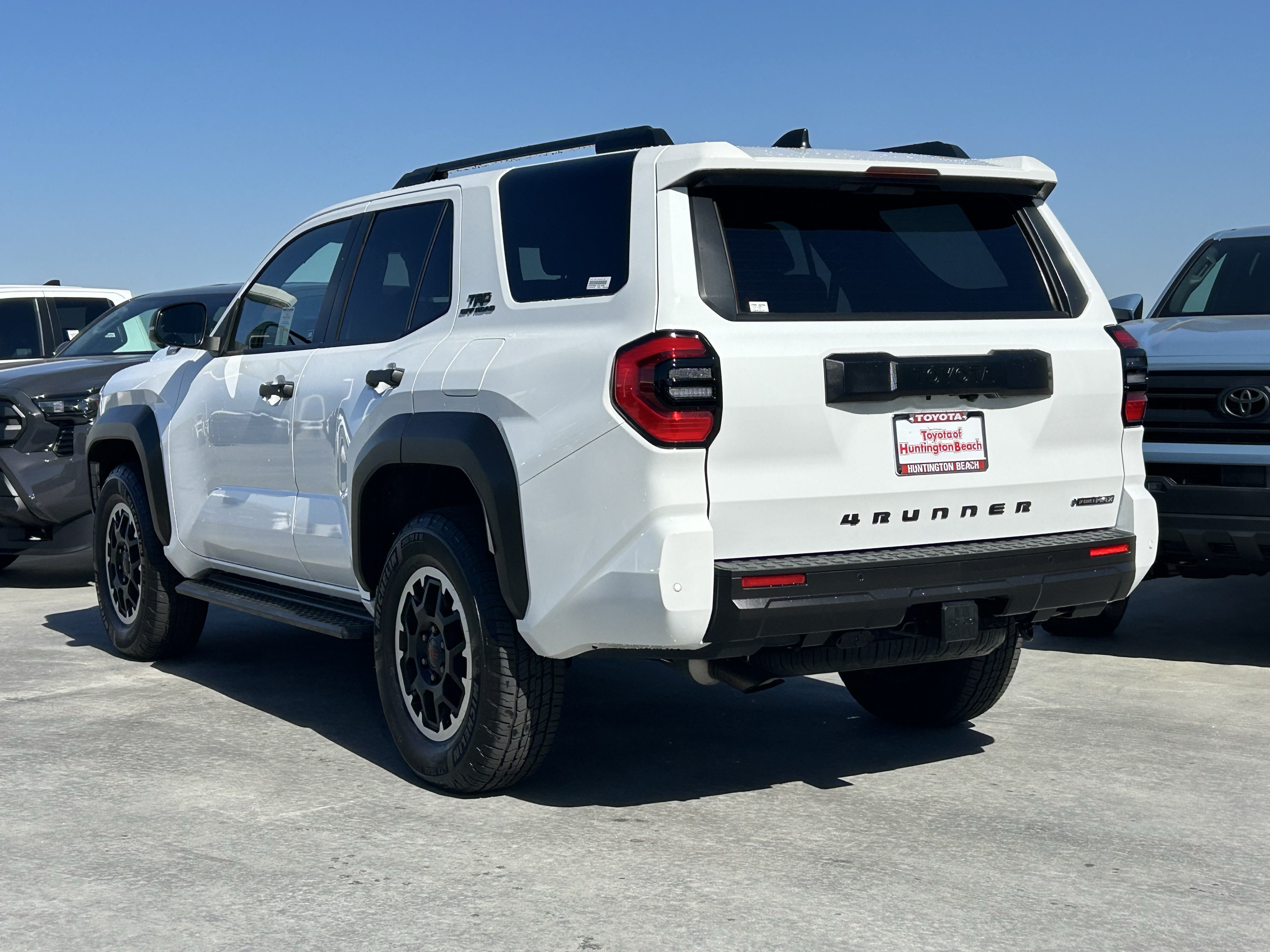 Certified 2025 Toyota 4Runner TRD Off-Road Premium AWD/4WD image 5