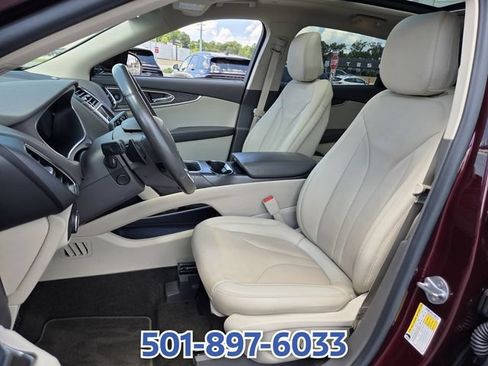Certified 2020 Lincoln Nautilus Reserve w/ Equipment Group 201A FWD image 9
