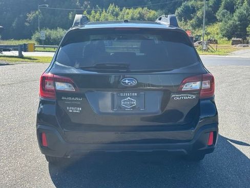 Used 2019 Subaru Outback 2.5i AWD/4WD image 6
