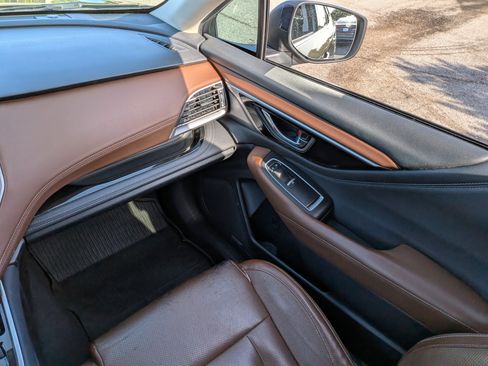 Used 2020 Subaru Outback Touring XT AWD/4WD image 18