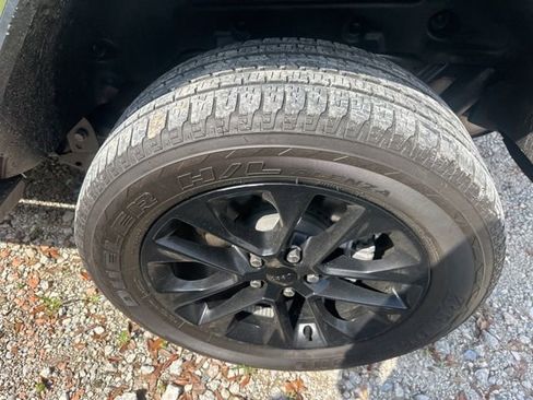 Used 2023 Jeep Wrangler Unlimited Sahara w/ Cold Weather Group image 38