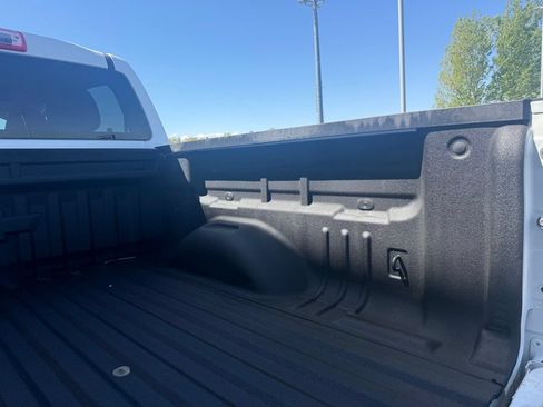 Used 2018 Chevrolet Colorado W/T w/ WT Convenience Package AWD/4WD image 9