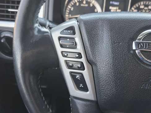 Used 2018 Nissan Titan PRO-4X w/ Pro-4x Utility Package image 12