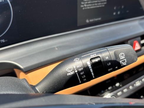 Certified 2024 Kia Seltos EX FWD image 25