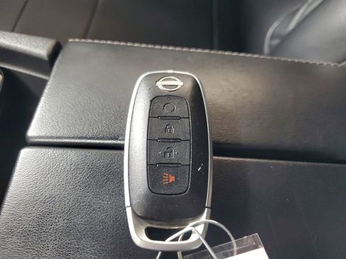 Used 2023 Nissan Rogue SV image 26